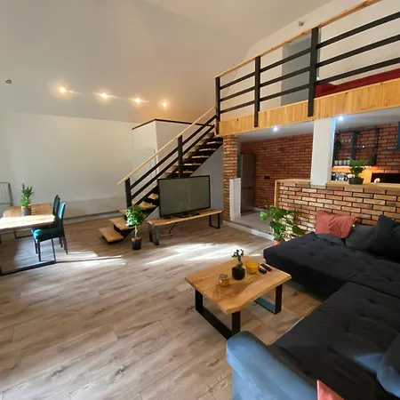 Do 12 Osob, Balia Z Jacuzzi